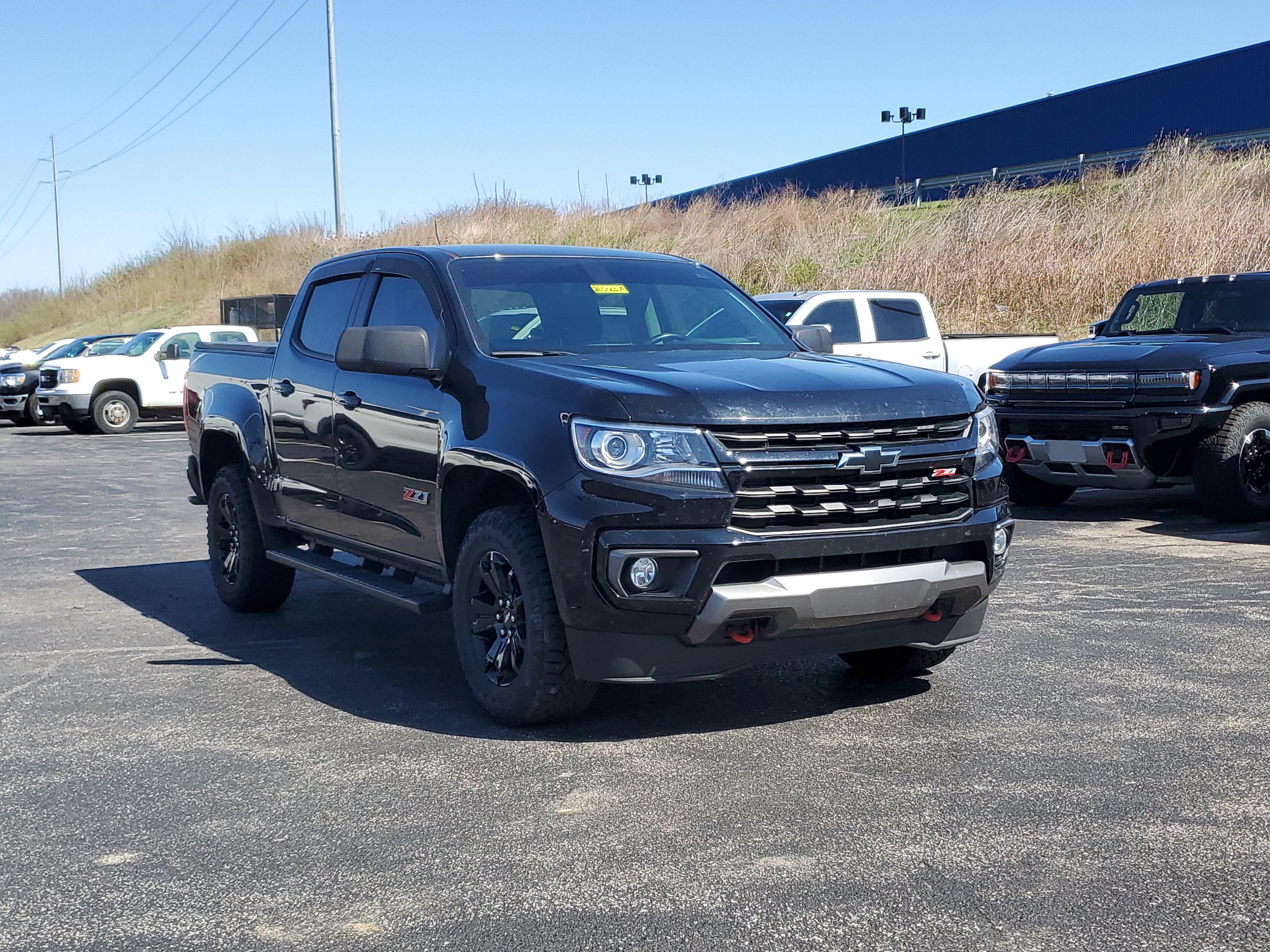 Used 2022 Chevrolet Colorado Z71 w/ Z71 Midnight Edition image 1