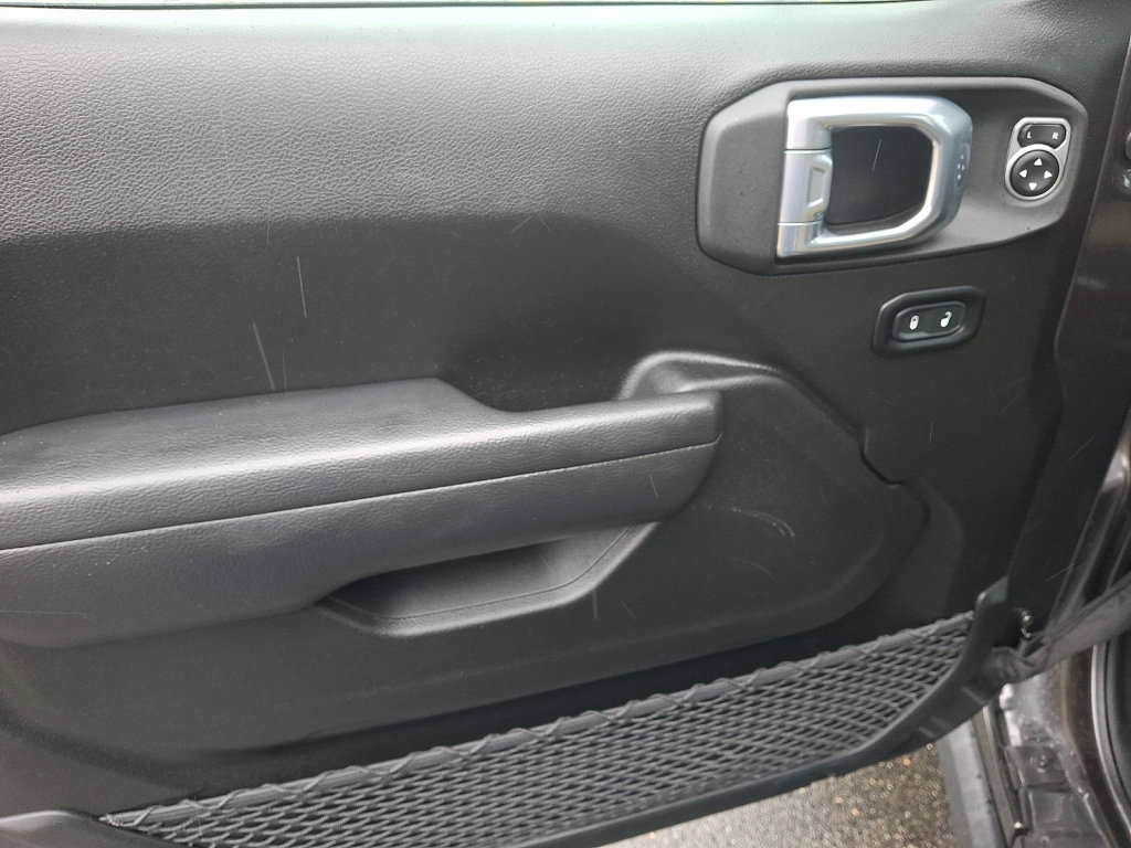 Used 2022 Jeep Gladiator Willys image 22