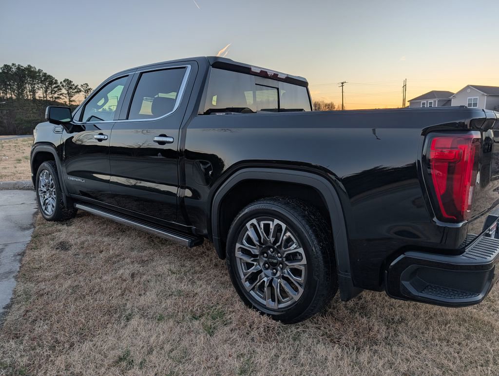 Used 2023 GMC Sierra 1500 Denali Ultimate image 5