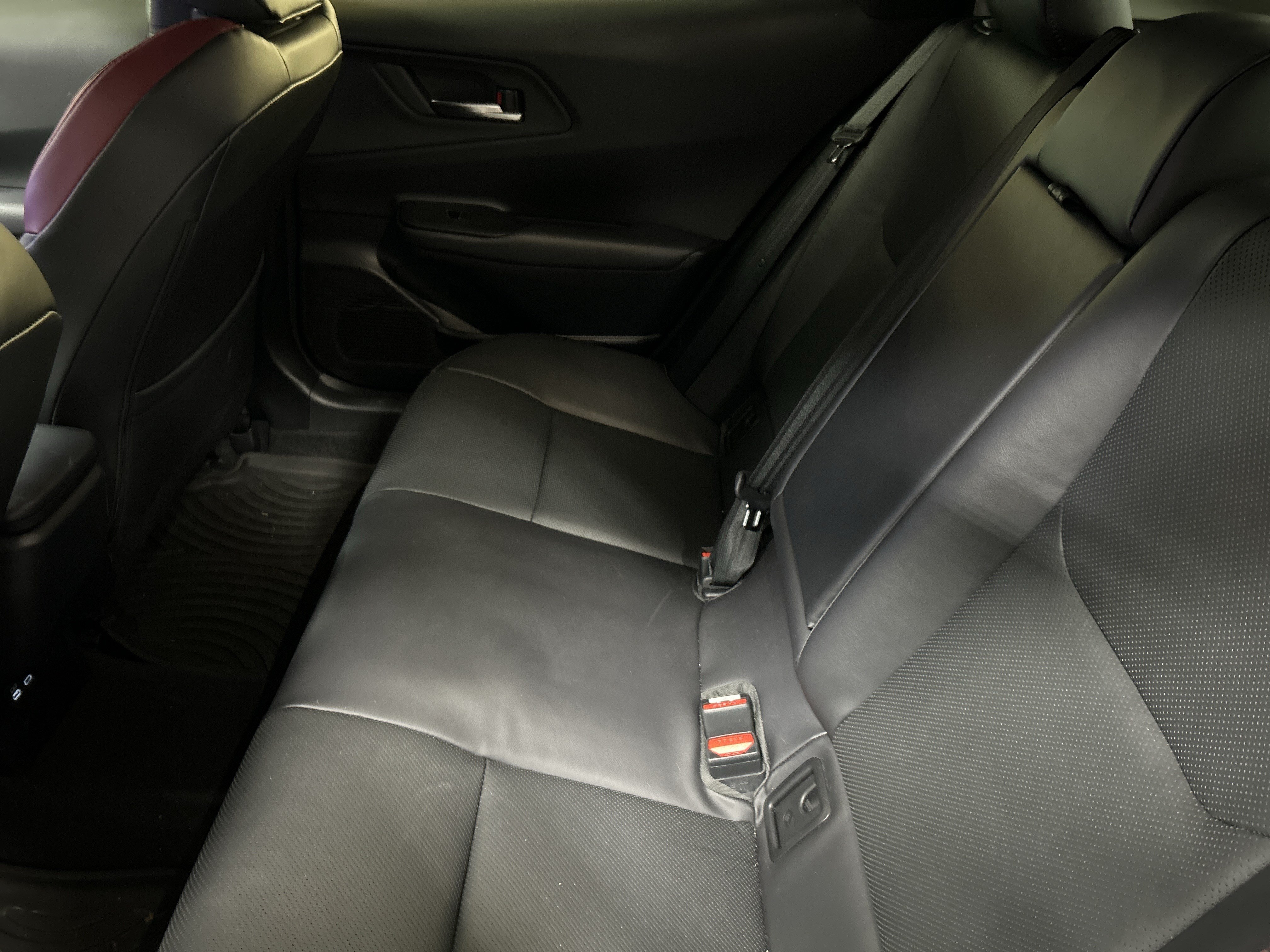 Used 2024 Toyota Prius Prime FWD image 29