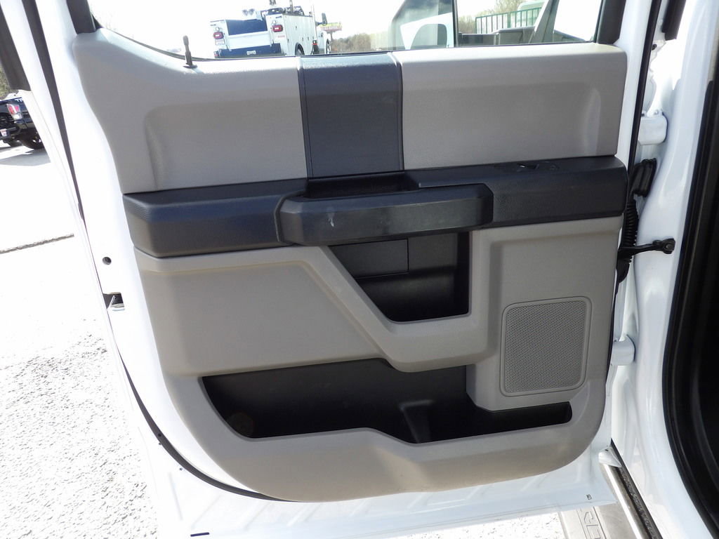 Used 2022 Ford F350 XL w/ Power Equipment Group image 31