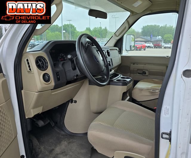 Used 2011 Ford E-450 and Econoline 450 Super Duty w/ Motorhome Prep Pkg RWD image 4