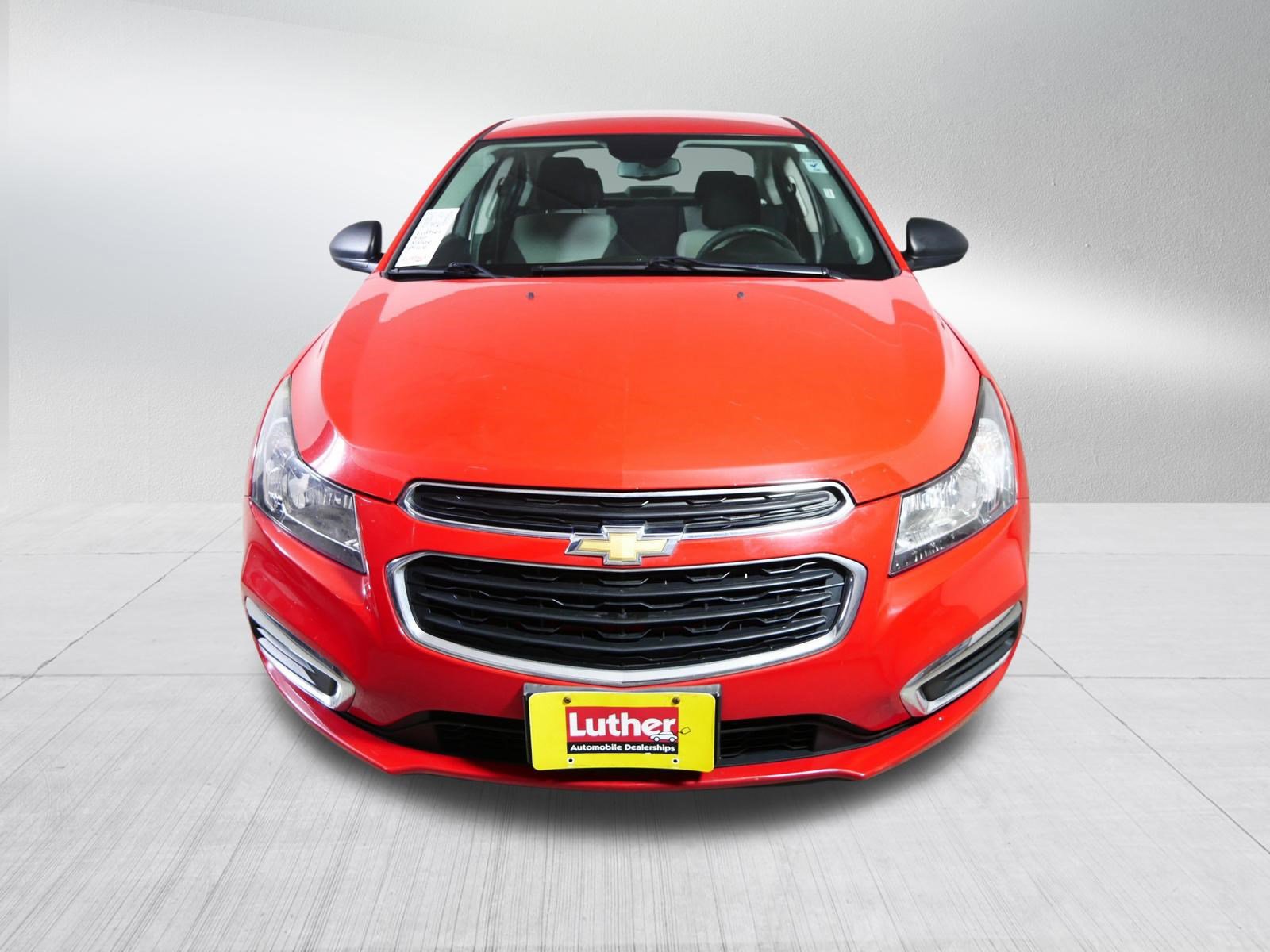 Used 2016 Chevrolet Cruze LS FWD image 2