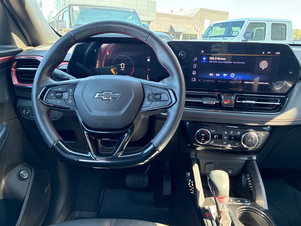 Used 2025 Chevrolet TrailBlazer RS w/ Convenience Package FWD image 14