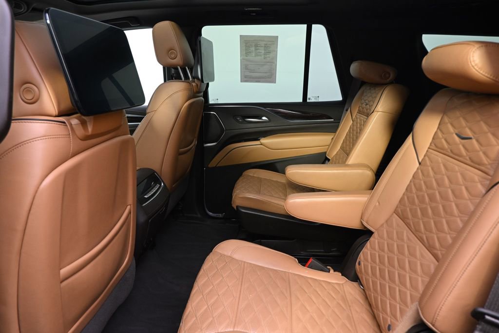 Certified 2021 Cadillac Escalade Premium Luxury AWD/4WD image 21