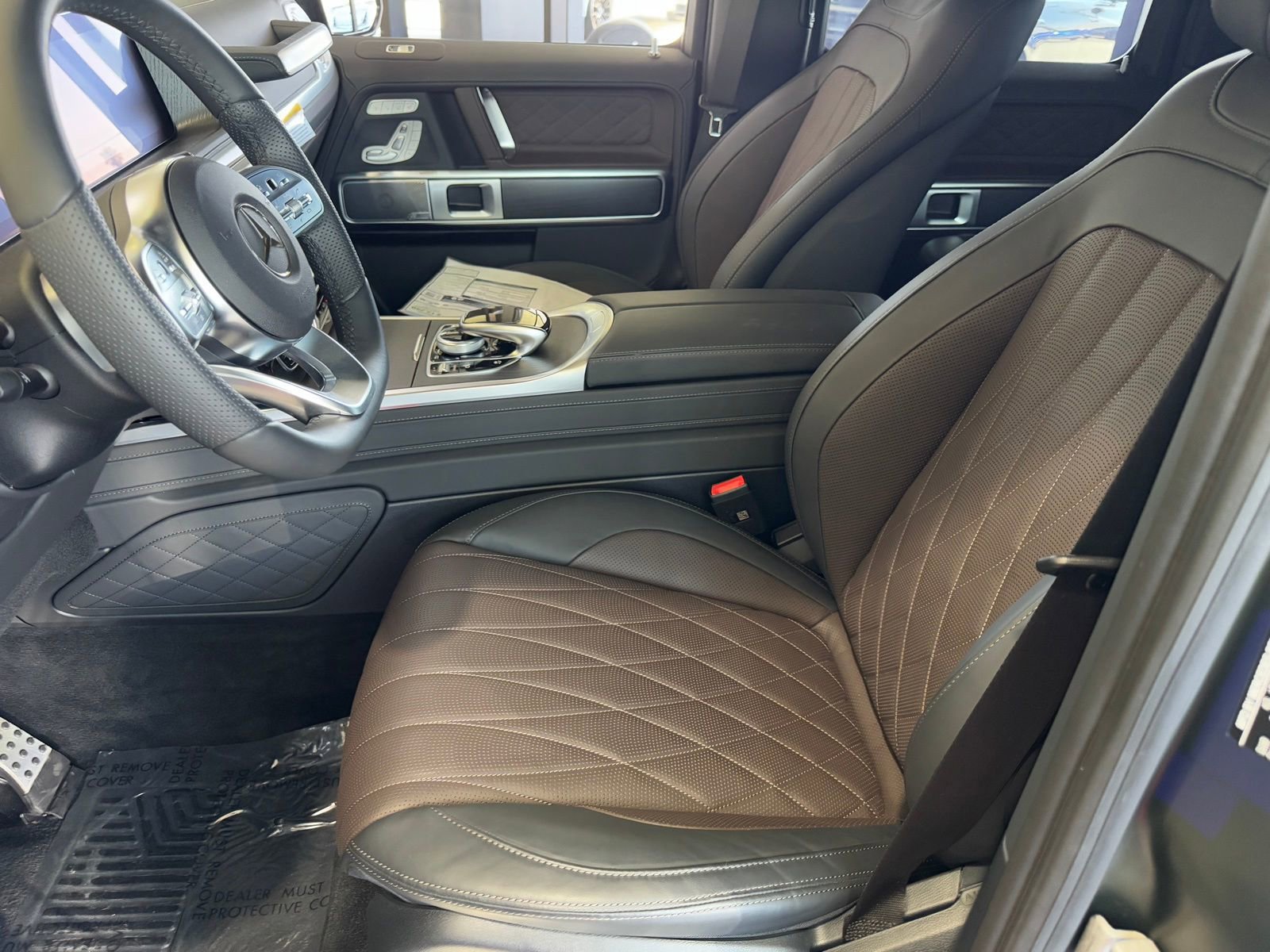 Used 2024 Mercedes-Benz G 550 image 11