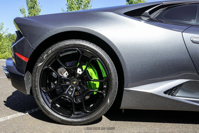 Used 2017 Lamborghini Huracan LP 580-2 RWD image 10