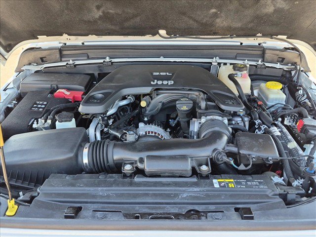 Used 2019 Jeep Wrangler Unlimited Sahara AWD/4WD image 21