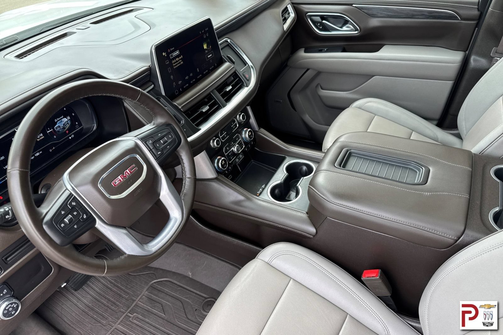 Certified 2024 GMC Yukon XL SLT w/ SLT Premium Package AWD/4WD image 10