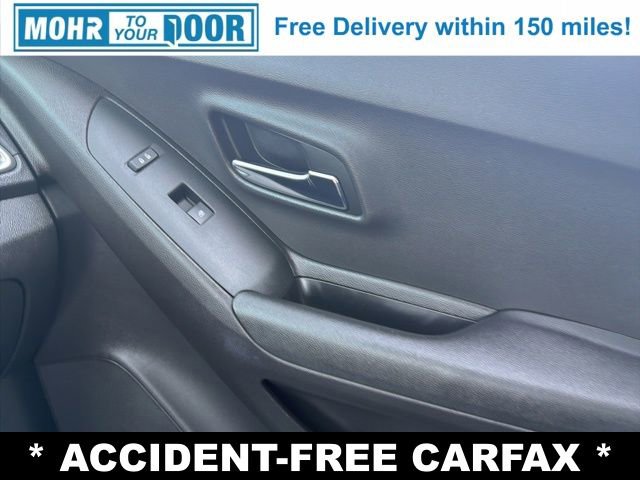 Used 2018 Chevrolet Trax LS image 25