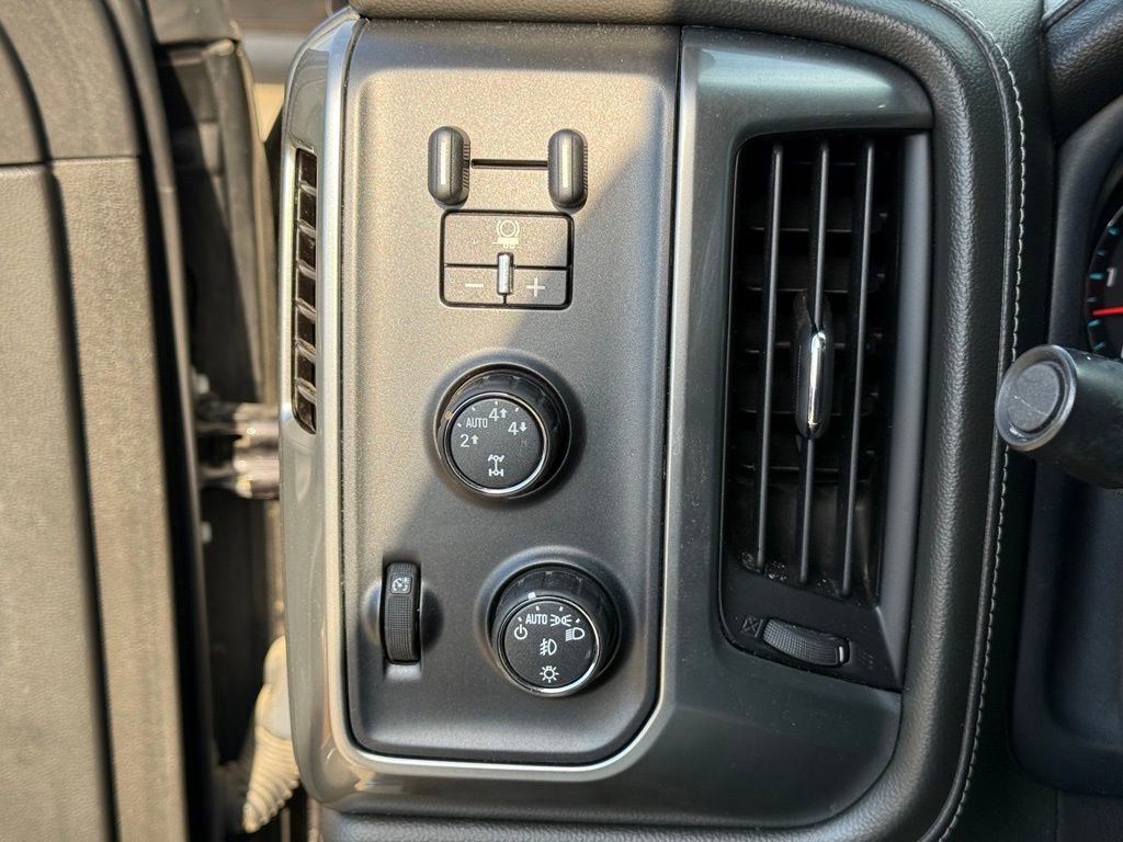 Used 2015 Chevrolet Silverado 1500 LTZ image 19