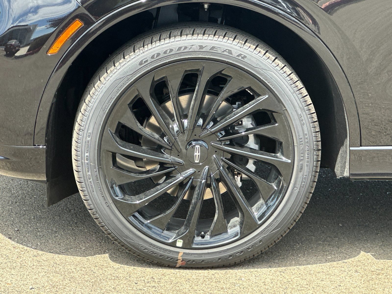 New 2026 Lincoln Aviator Reserve w/ Jet Appearance Package RWD image 26