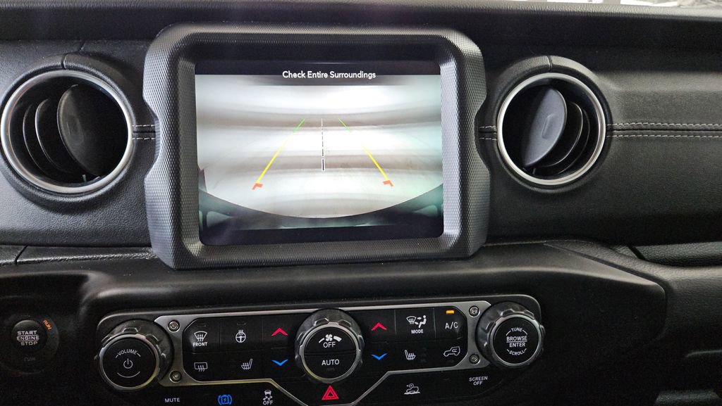 Used 2023 Jeep Wrangler Unlimited Sahara w/ Cold Weather Group image 32