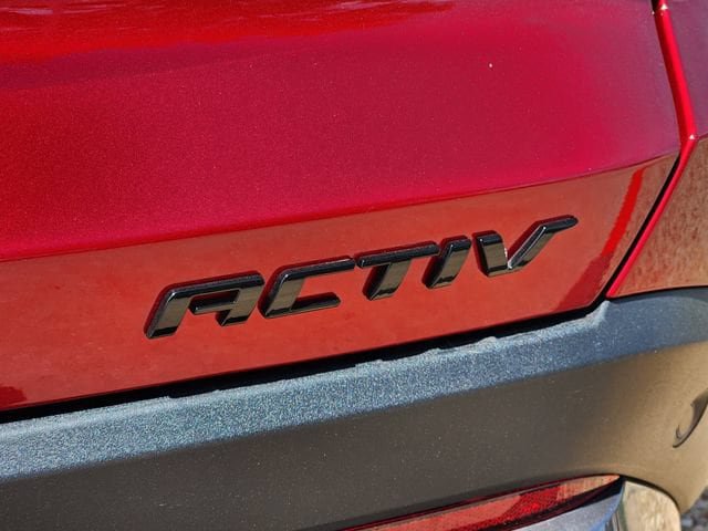 New 2026 Chevrolet Equinox ACTIV w/ Convenience Package III AWD/4WD image 9