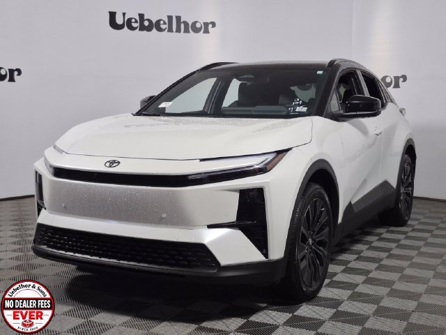 New 2026 Toyota C-HR AWD/4WD image 3