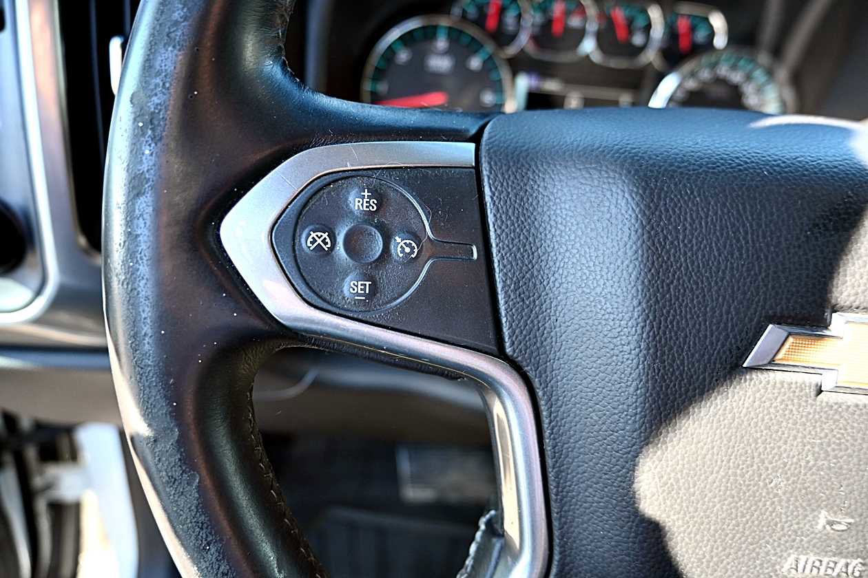 Used 2015 Chevrolet Silverado 1500 LT w/ Rally 2 Edition image 19