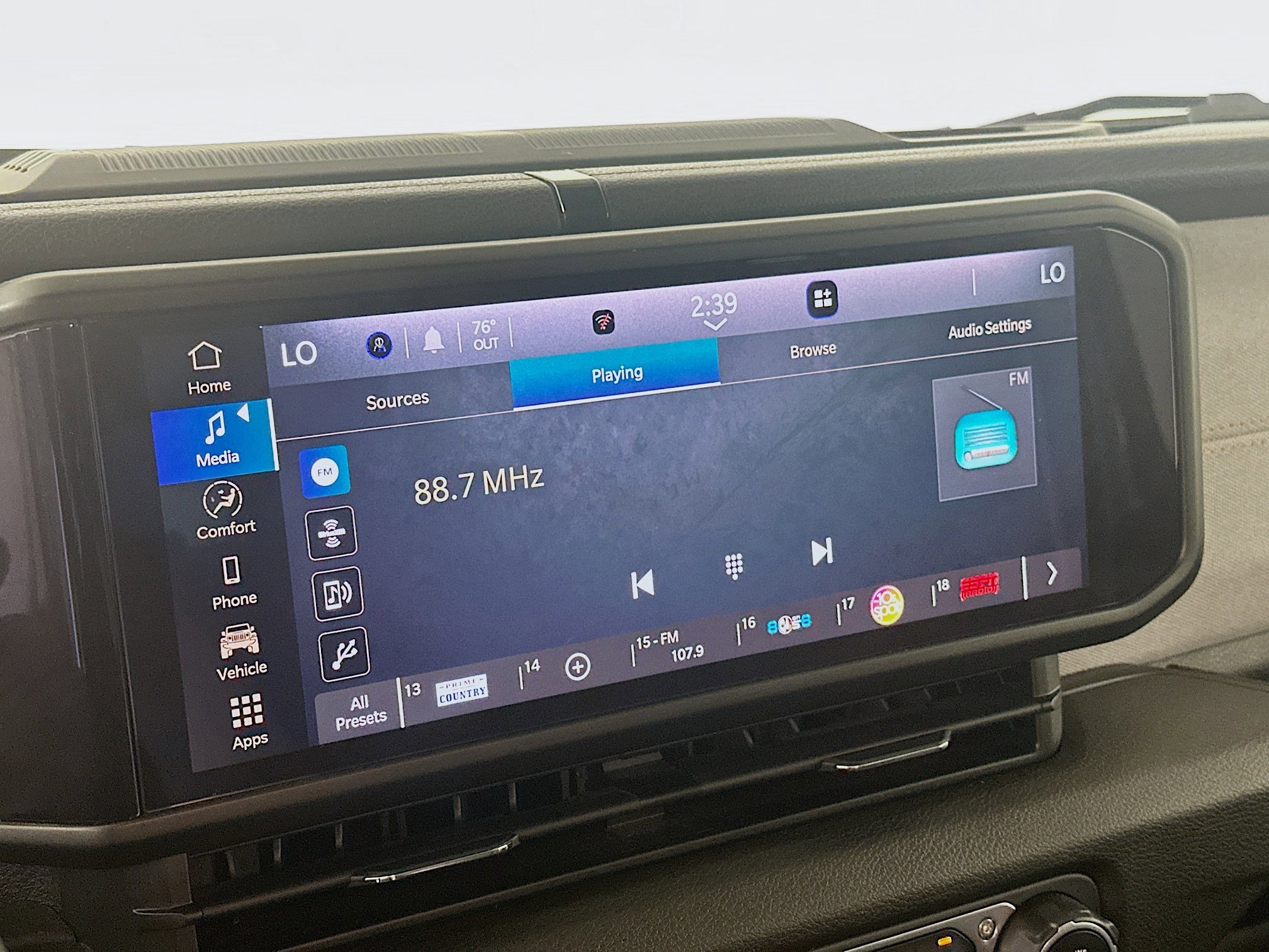 Used 2024 Jeep Wrangler Sport S image 19