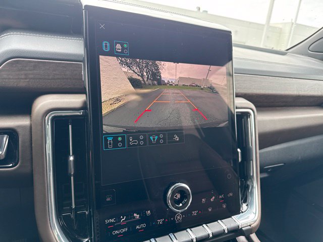 Used 2025 GMC Yukon Denali Ultimate AWD/4WD image 20