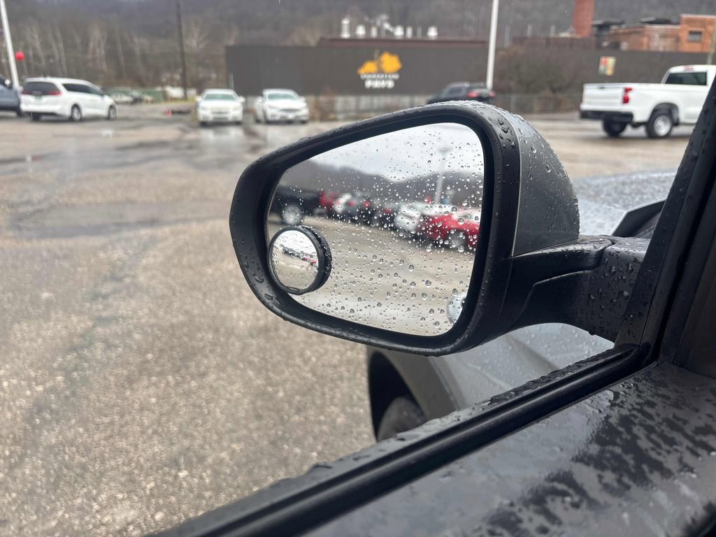 Used 2025 Chevrolet TrailBlazer LT image 11