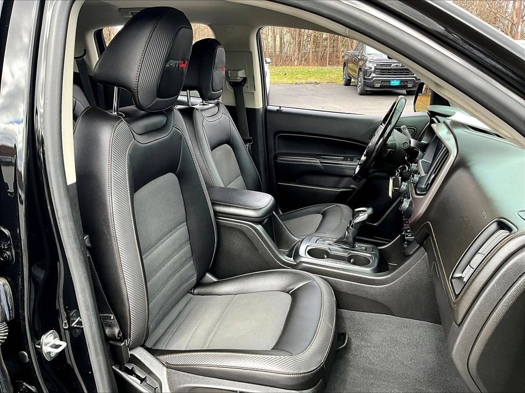 Used 2022 GMC Canyon AT4 w/ Trailering Package AWD/4WD image 11