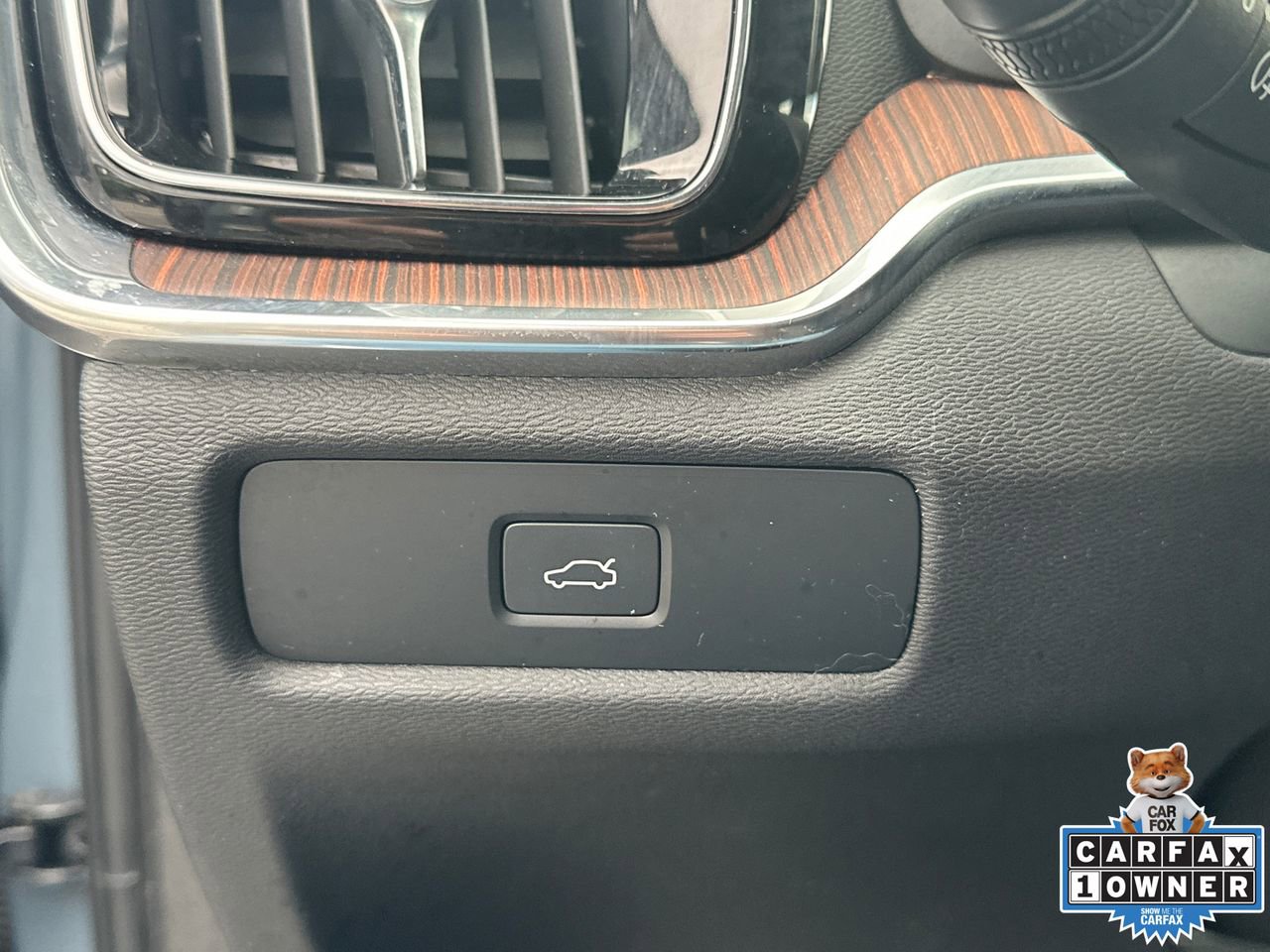 Used 2024 Volvo S60 B5 Plus image 31