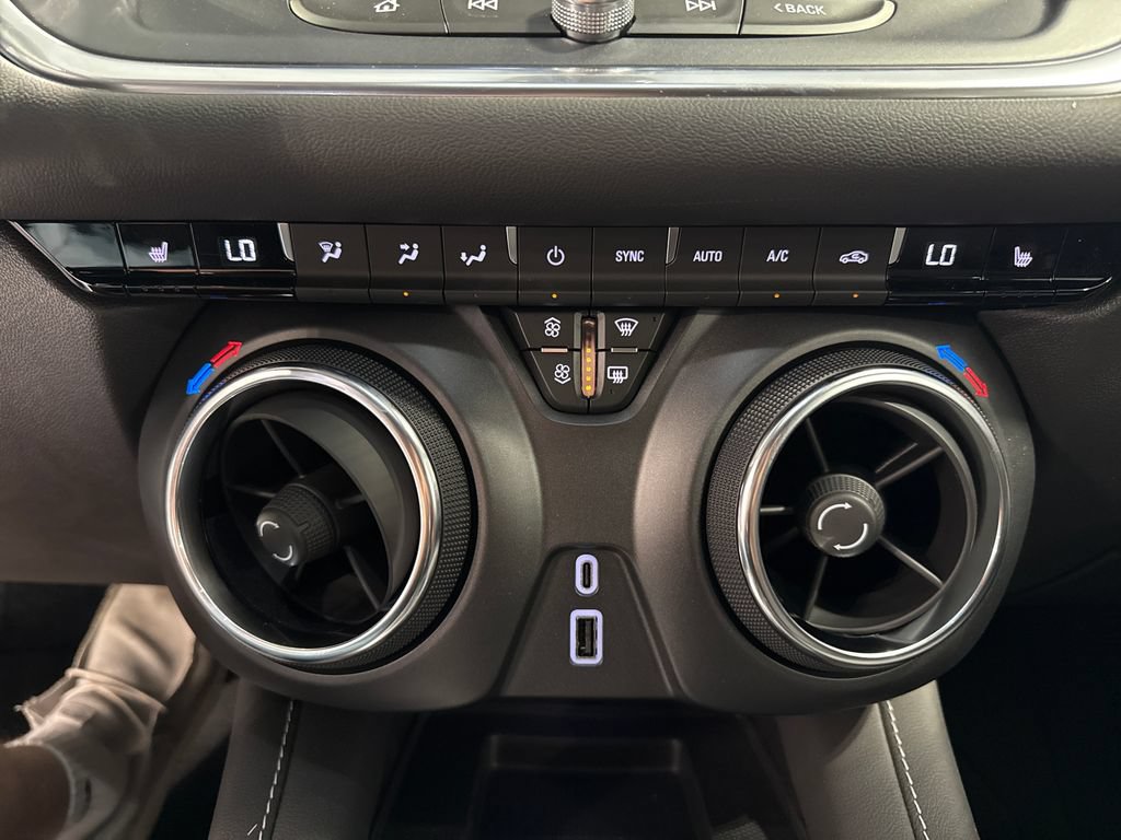 New 2026 Chevrolet Blazer LT w/ Convenience Package FWD image 15