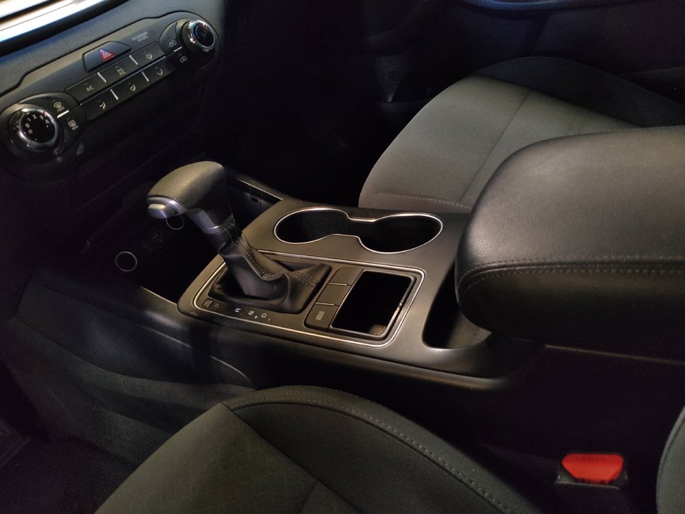 Used 2020 Kia Sorento FWD V6 image 26