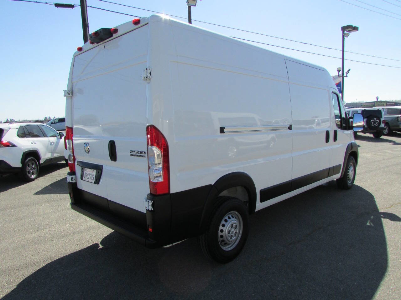 Used 2024 RAM ProMaster 2500 w/ Convenience Group FWD image 6