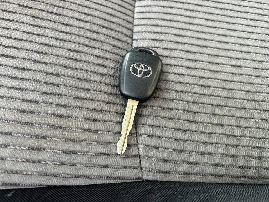 Used 2021 Toyota 4Runner SR5 image 34