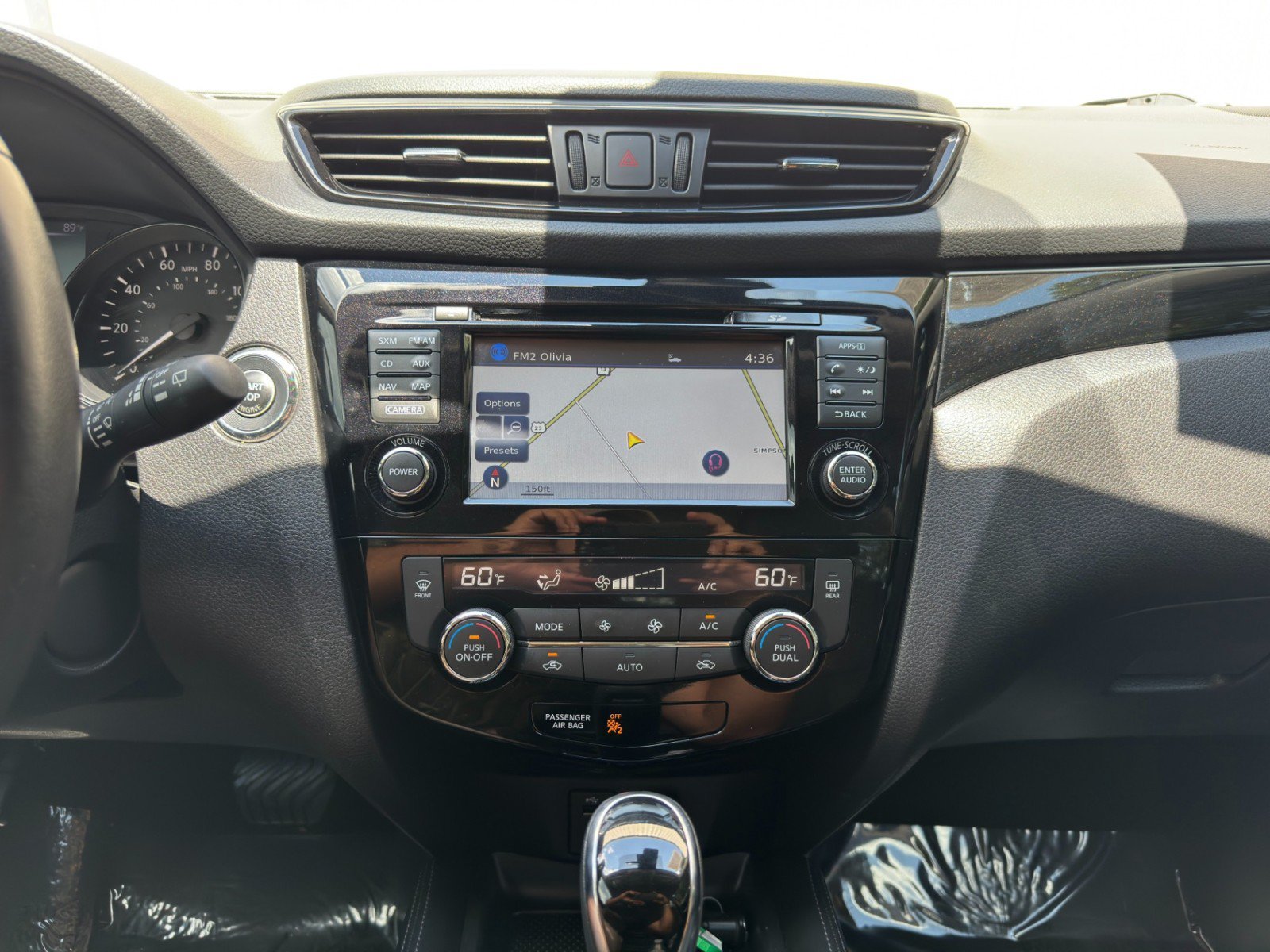 Used 2018 Nissan Rogue Sport SL w/ SL Premium Package FWD image 23