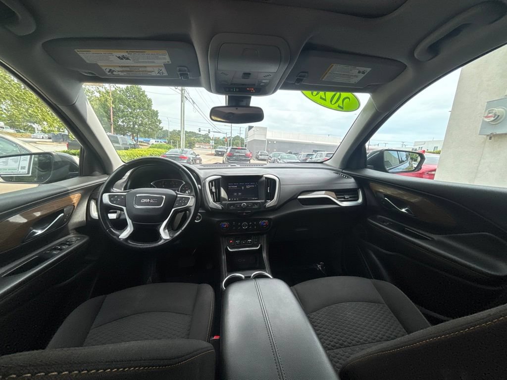 Used 2020 GMC Terrain SLE w/ Driver Convenience Package FWD image 16