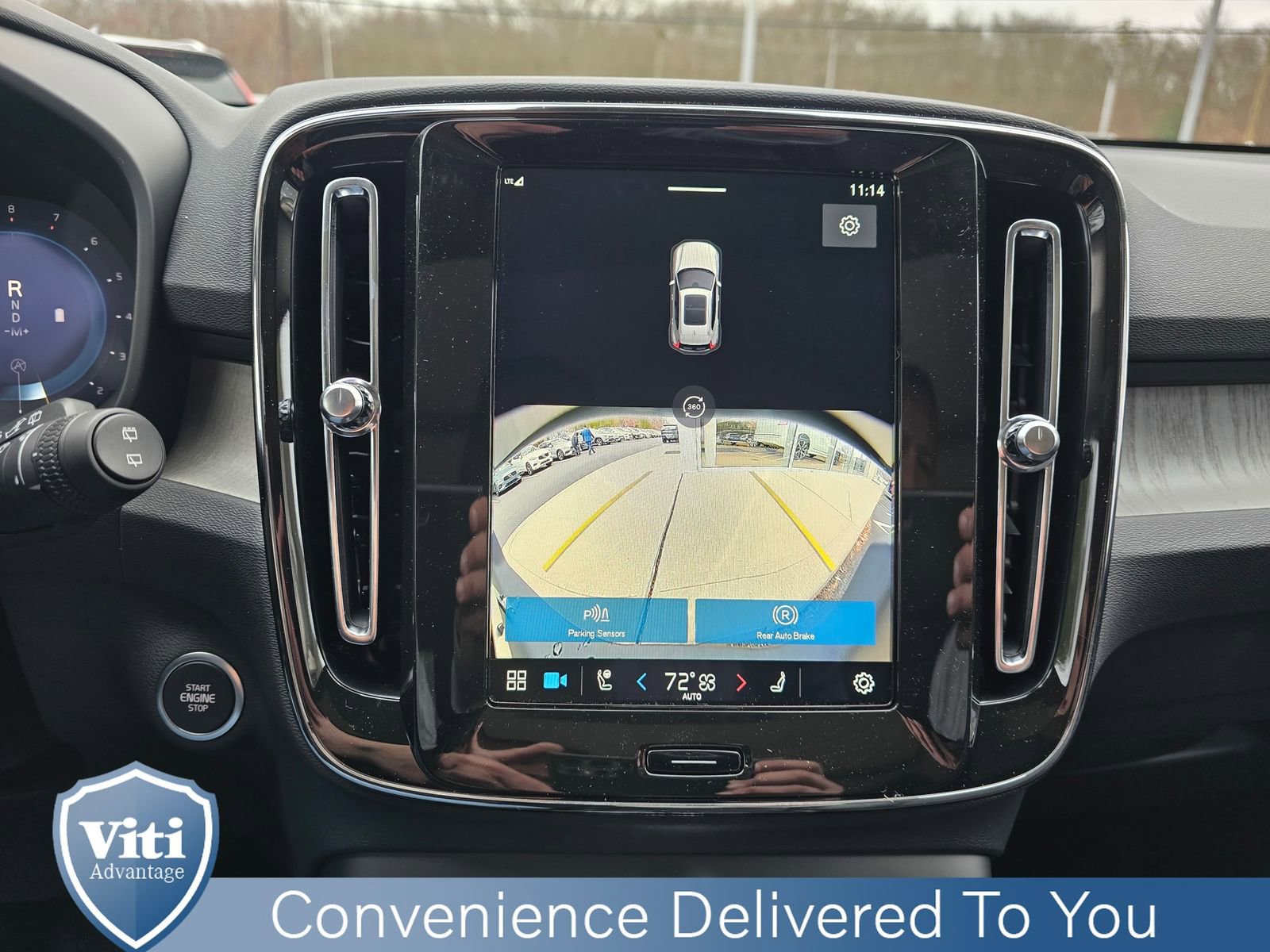 Used 2025 Volvo XC40 B5 Plus w/ Protection Package Premier image 15