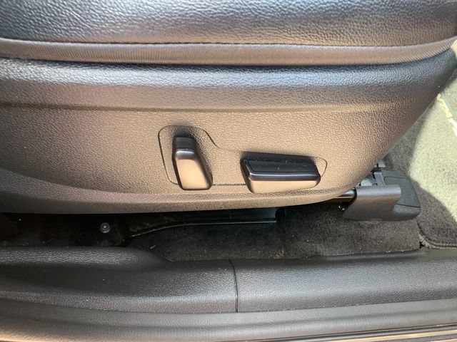Used 2019 Hyundai Santa Fe Limited w/ Cargo Package FWD image 12
