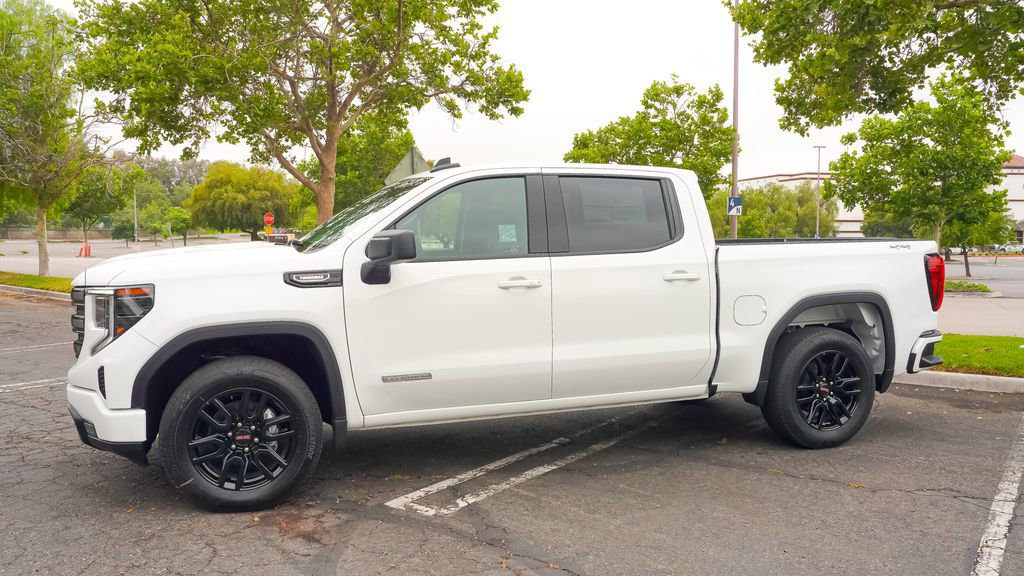 New 2026 GMC Sierra 1500 Elevation image 8