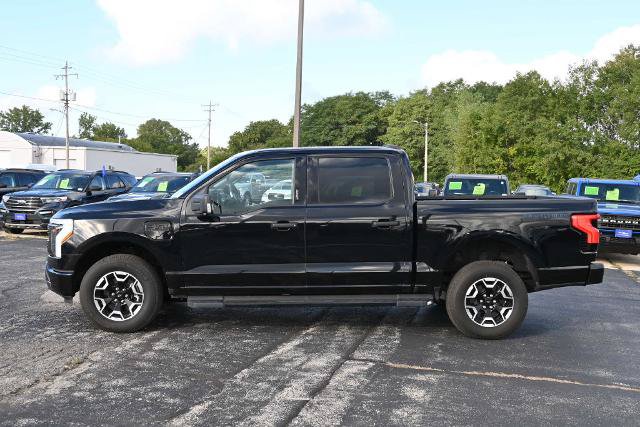 Certified 2022 Ford F150 Lightning XLT AWD/4WD image 4