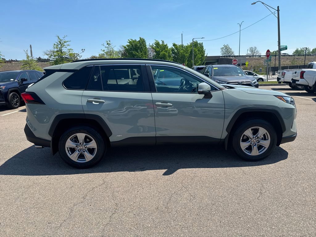 Used 2023 Toyota RAV4 XLE w/ Convenience Package AWD/4WD image 8