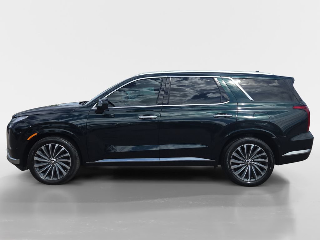 Used 2024 Hyundai Palisade Calligraphy FWD image 2
