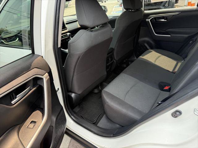 Certified 2023 Toyota RAV4 XLE w/ XLE Grade Weather Package AWD/4WD image 15