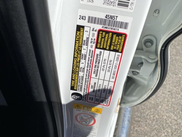 Used 2018 Toyota Tacoma SR5 AWD/4WD image 30