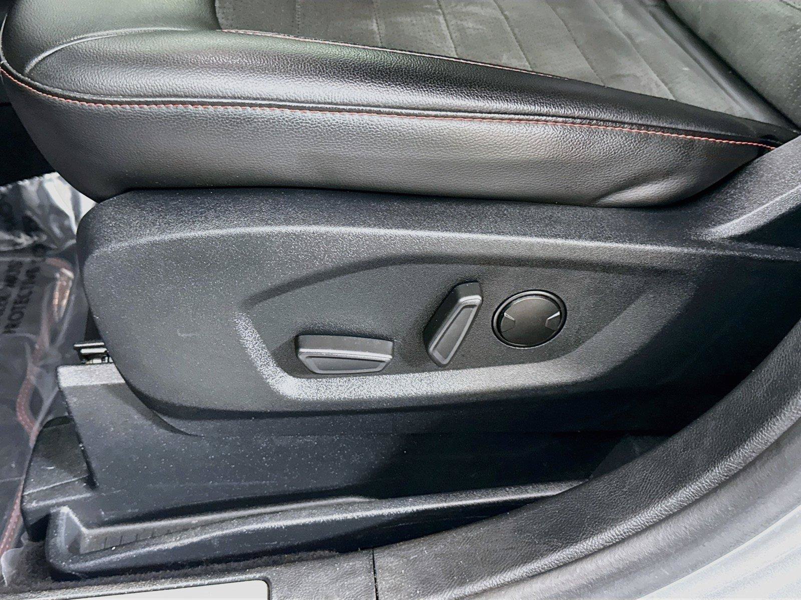 Used 2021 Ford Edge ST-Line FWD image 31