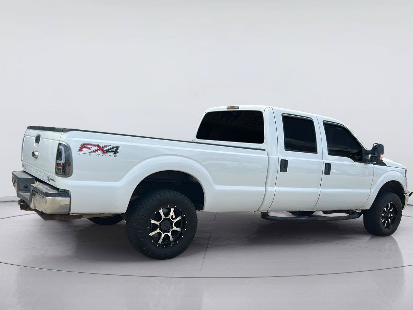 Used 2015 Ford F250 XL w/ Power Equipment Group AWD/4WD image 6