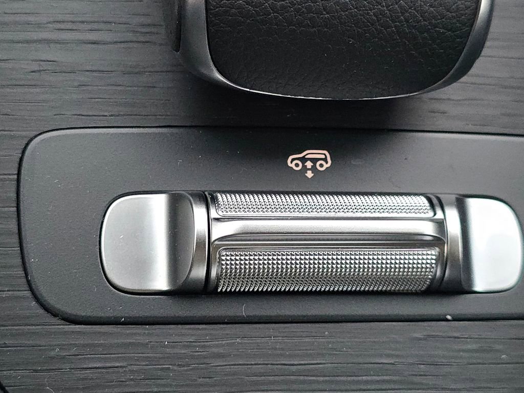 New 2026 Mercedes-Benz GLS 450 4MATIC image 32