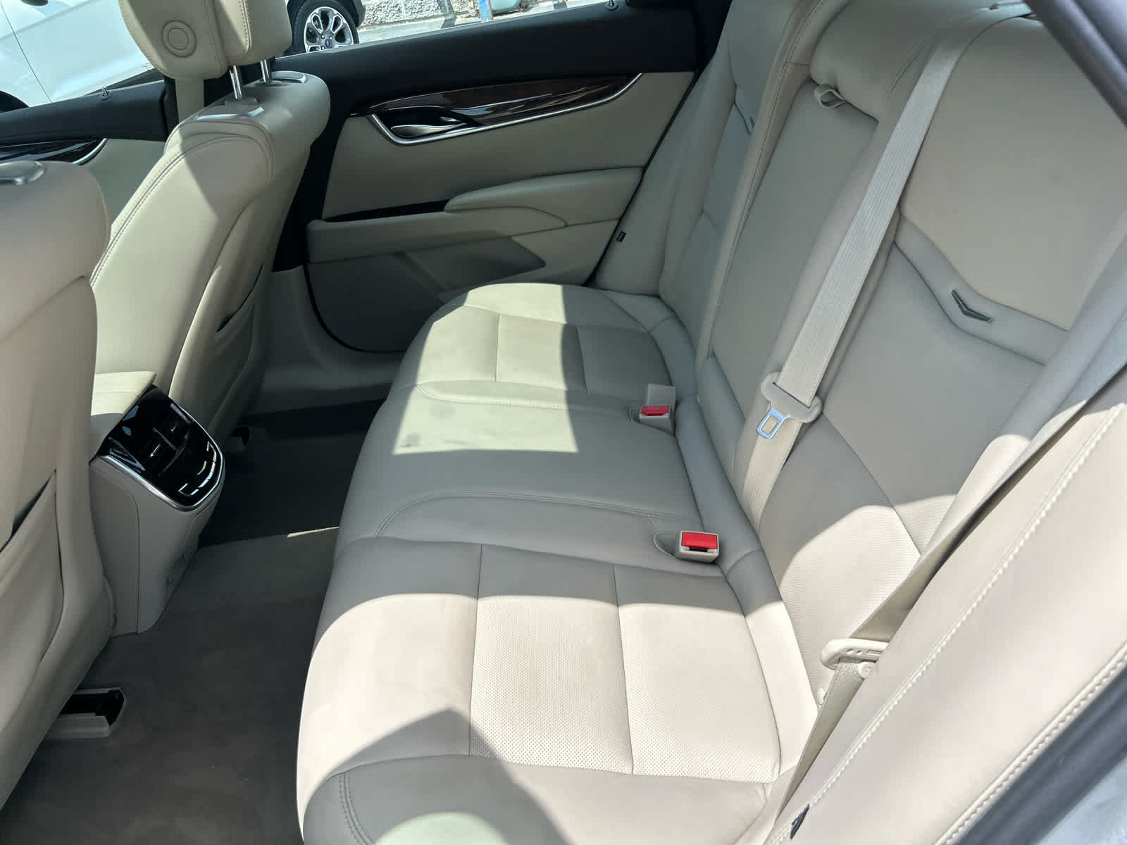 Used 2013 Cadillac XTS Premium AWD/4WD image 26