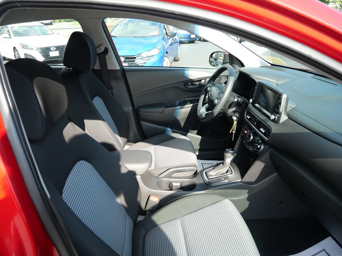 Used 2021 Hyundai Kona SE FWD image 18