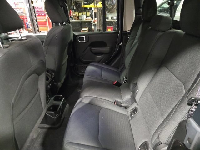 Used 2022 Jeep Gladiator Sport AWD/4WD image 13