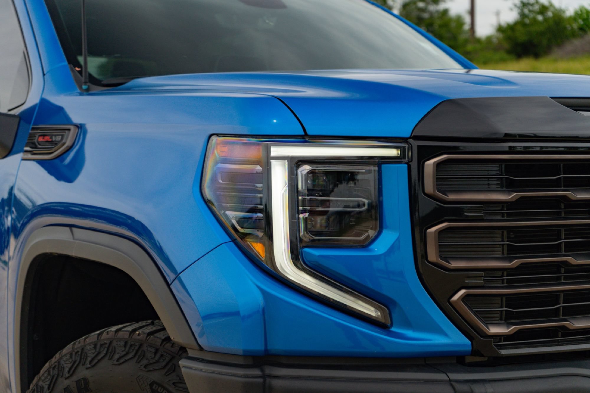 Used 2024 GMC Sierra 1500 AT4X AWD/4WD image 3