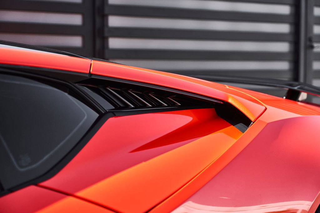 Used 2023 Lamborghini Huracan Tecnica image 11