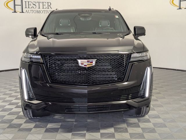 Used 2024 Cadillac Escalade Sport image 3