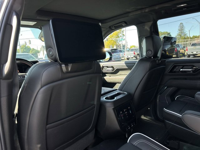 New 2026 GMC Yukon AT4 Ultimate AWD/4WD image 23