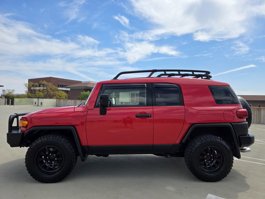 Used 2012 Toyota FJ Cruiser 4WD w/ Trail Teams Special Edition image 7